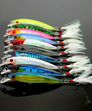 10pcs Larser Minnow Fishing Lures Set Catch Bass Faster with Feather Hook Artificial Bait Crankbait 9cm/7g 1
